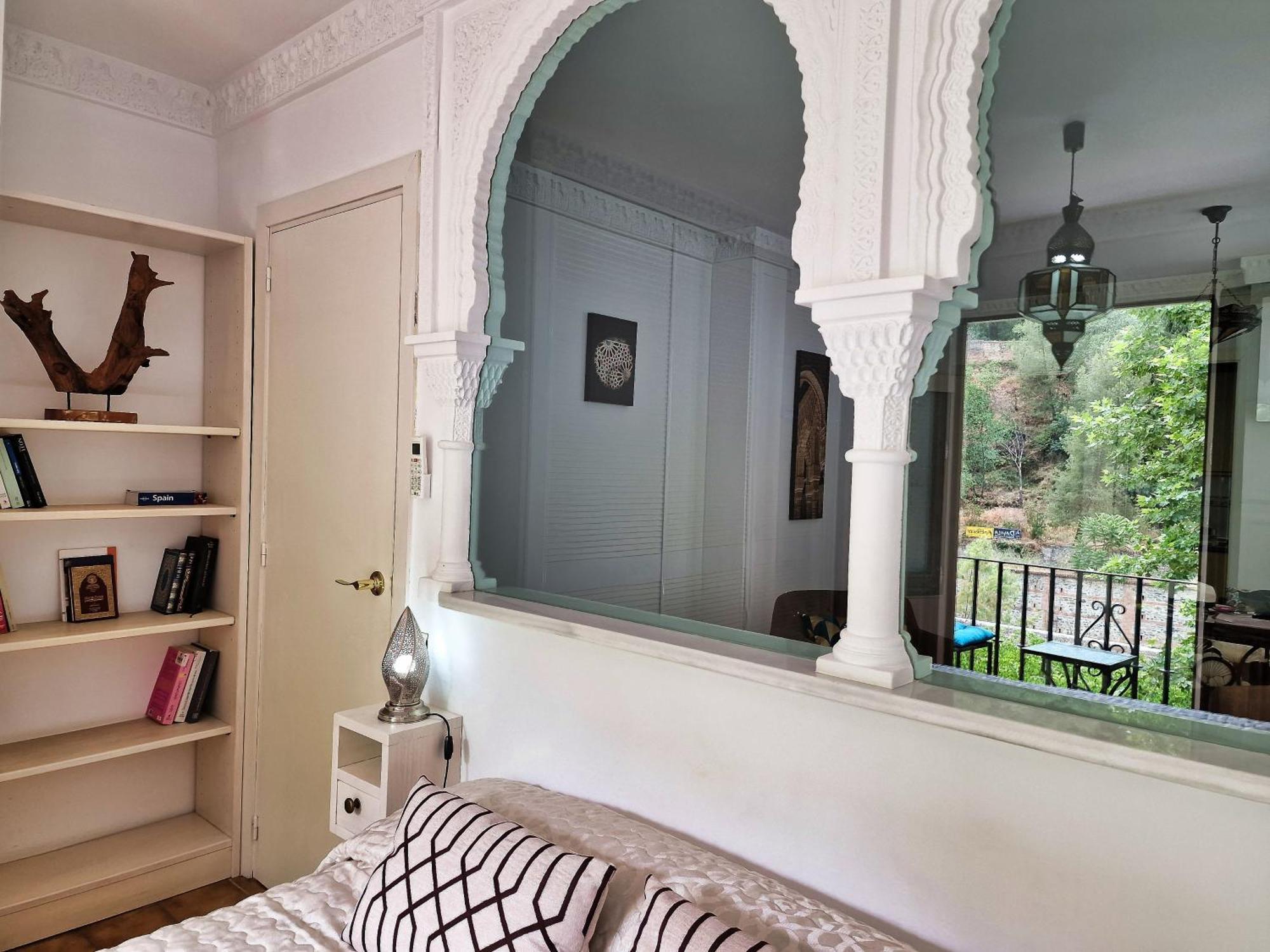 The Nasrid Palace From Your Bed ! Гранада Екстериор снимка
